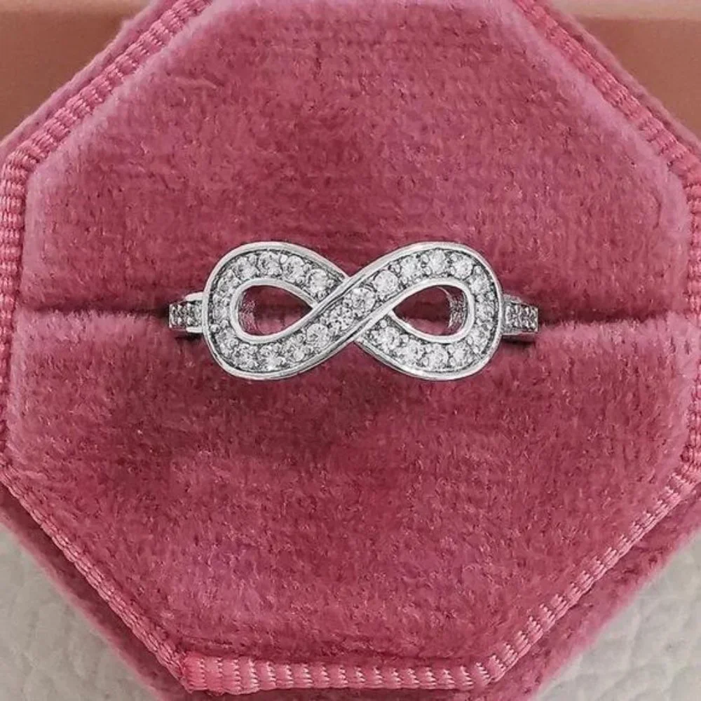 NEW BOWKNOT 925 STERLING SILVER RING, CUTE RING, SHINY RING. - Picture 3 of 4